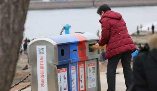 如何分類生活垃圾？四色垃圾桶，收納種類各不同