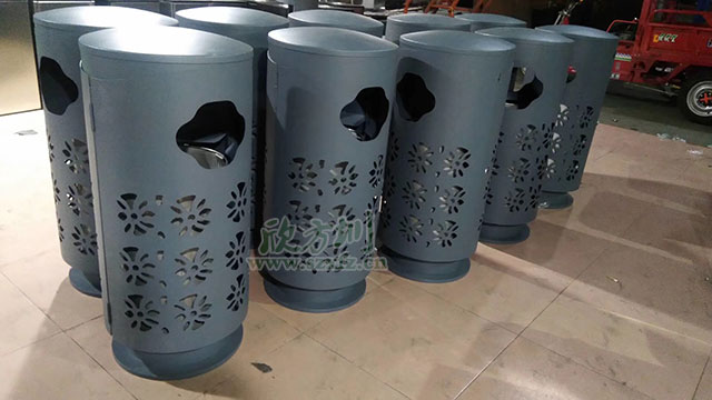 欣方圳精品定制垃圾桶表面鏤空精細雕刻，外形上設計美觀，新穎獨特！